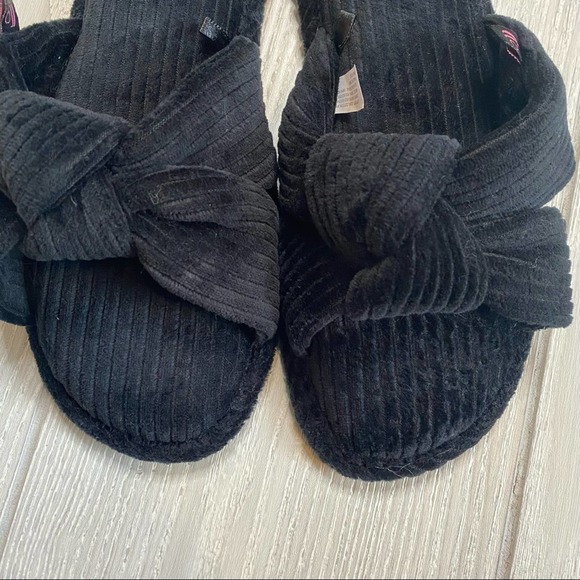 ⭐️$4 w/Bundle⭐️ CUDDL DUDS BLACK SLIPPER SANDALS NEW WITHOUT TAGS SIZE S… - Picture 4 of 6